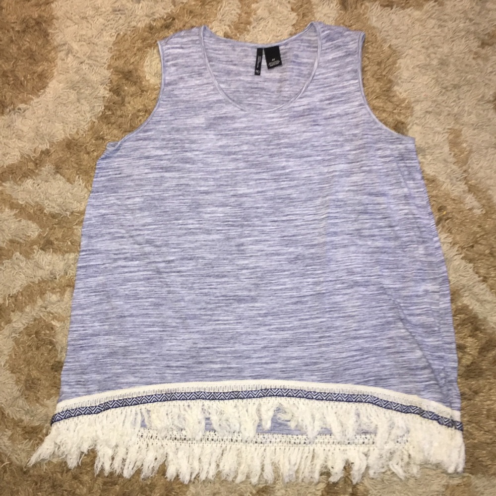 Sleeveless blouse